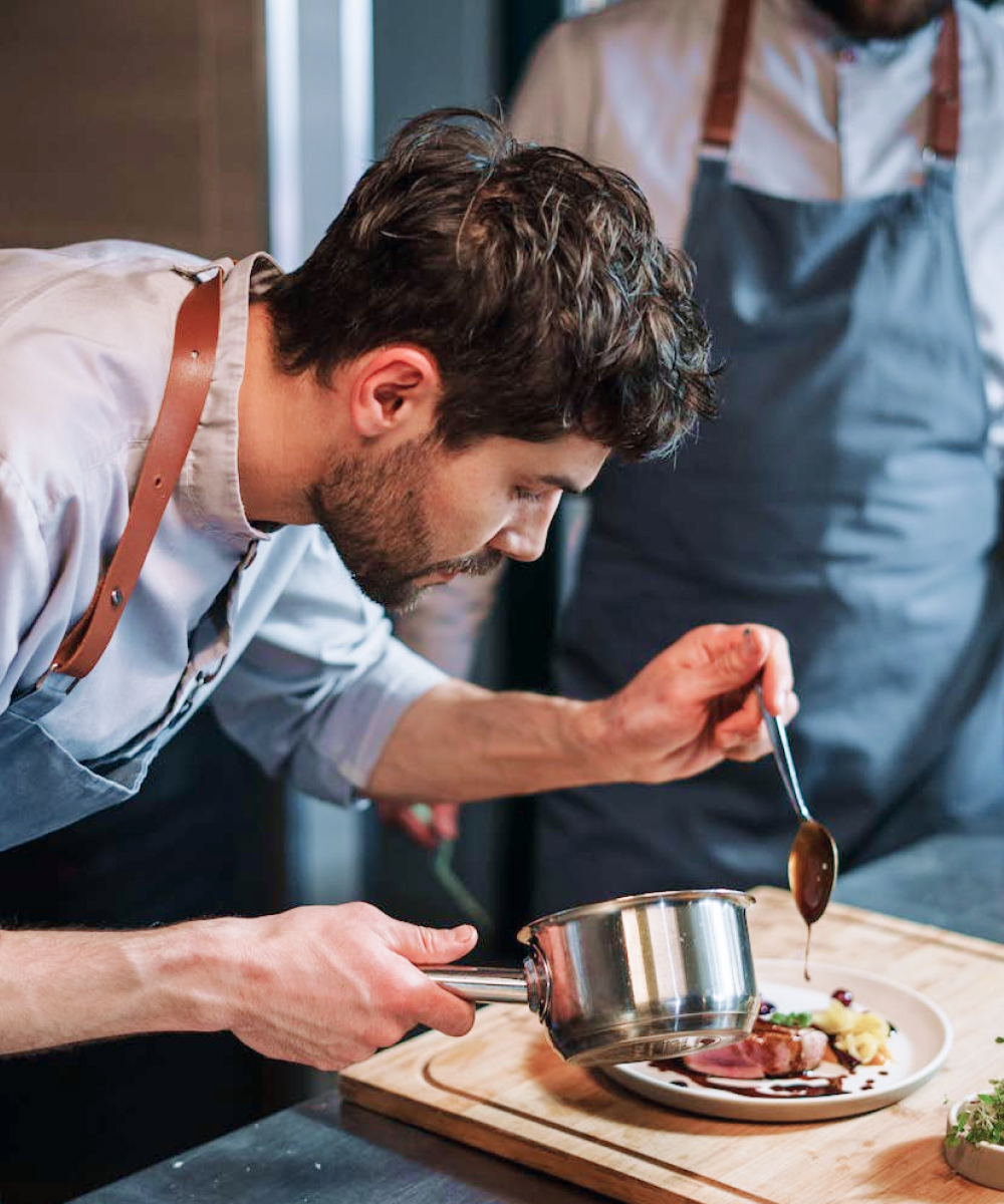 découvrez comment l'assurance restaurant covid peut protéger votre établissement contre les pertes financières liées à la pandémie. informez-vous sur les garanties disponibles, les conditions d'éligibilité et les conseils pour sécuriser votre activité face aux aléas sanitaires.