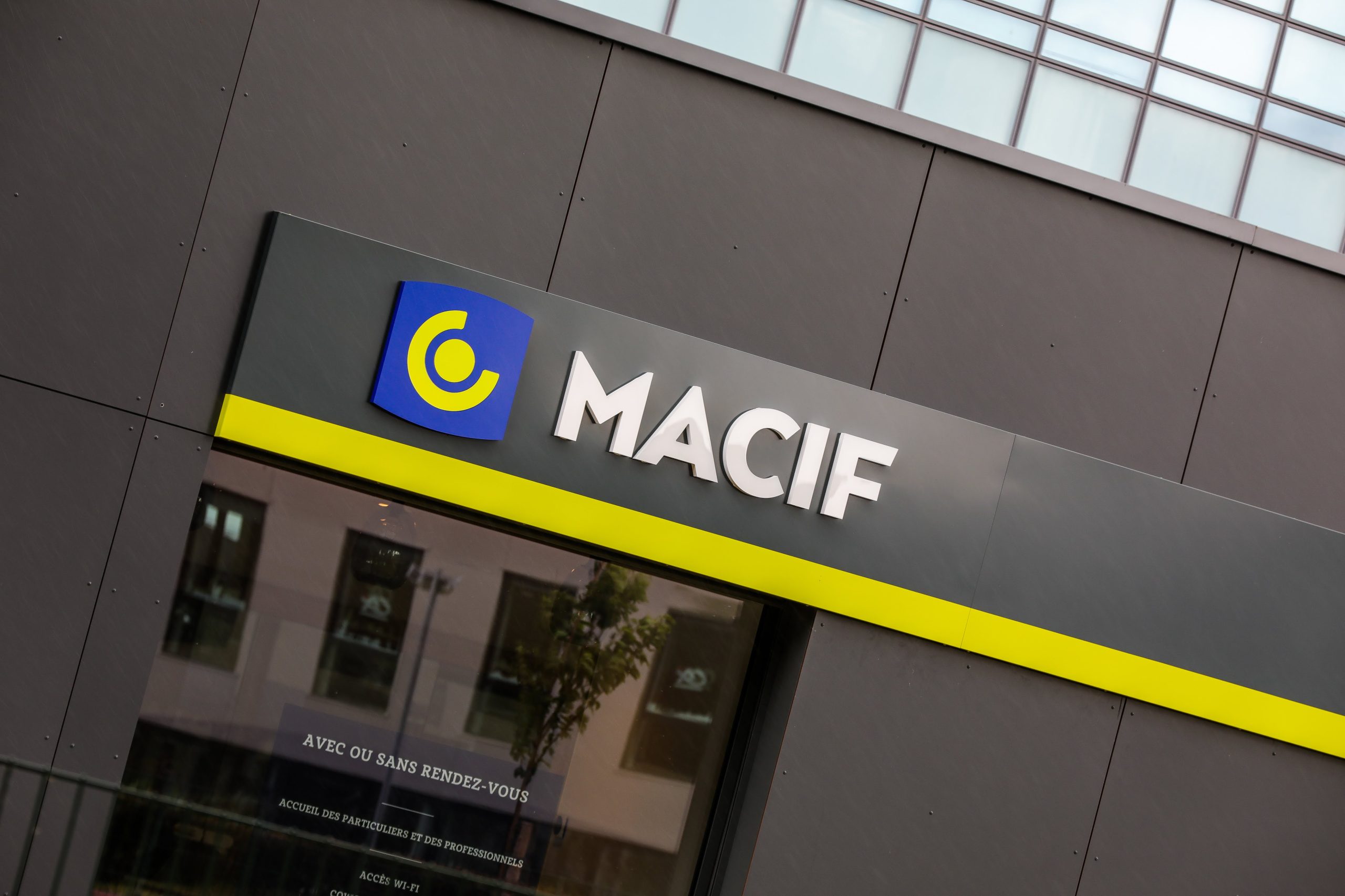 découvrez l'assurance locale commerciale de la macif, une solution adaptée pour protéger votre entreprise. bénéficiez d'une couverture sur mesure, d'un accompagnement personnalisé et des garanties essentielles pour sécuriser votre activité professionnelle.