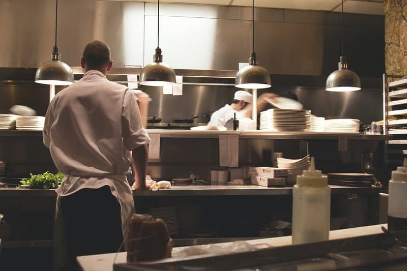 découvrez nos solutions d'assurance adaptées aux restaurants, protégeant votre établissement contre les risques courants. bénéficiez d'une couverture complète pour assurer votre tranquillité d'esprit et la pérennité de votre activité.