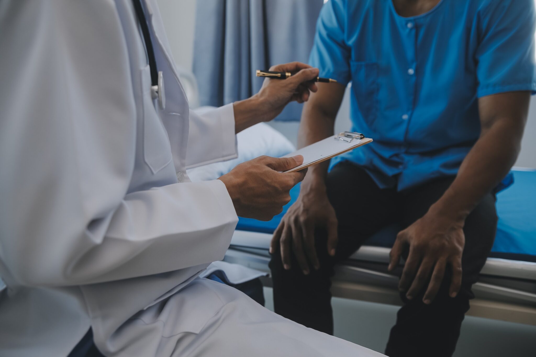 découvrez comment les assurances santé peuvent améliorer l'accès aux soins médicaux. informez-vous sur les différentes options disponibles pour les médecins et leurs patients, afin d'optimiser la couverture santé et garantir un meilleur accompagnement médical.