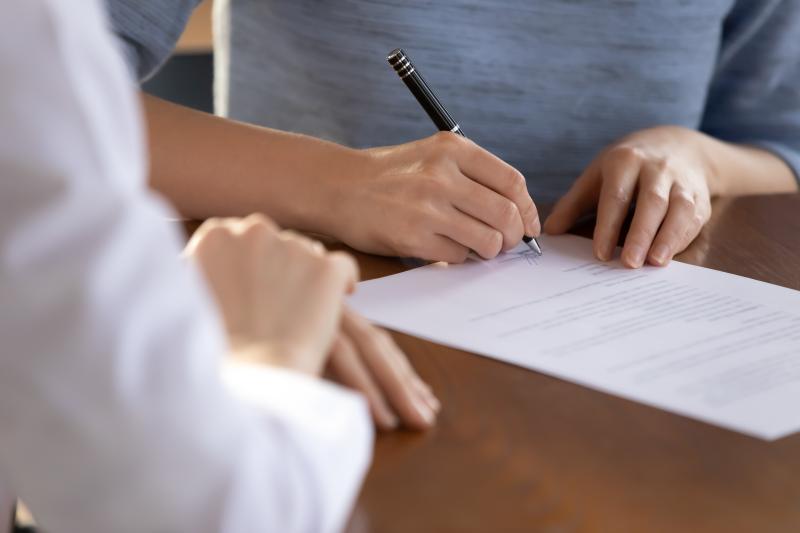 découvrez la garantie rcp (responsabilité civile professionnelle) qui protège votre activité contre les risques liés à votre profession. obtenez une couverture adaptée à vos besoins et sécurisez votre avenir professionnel.
