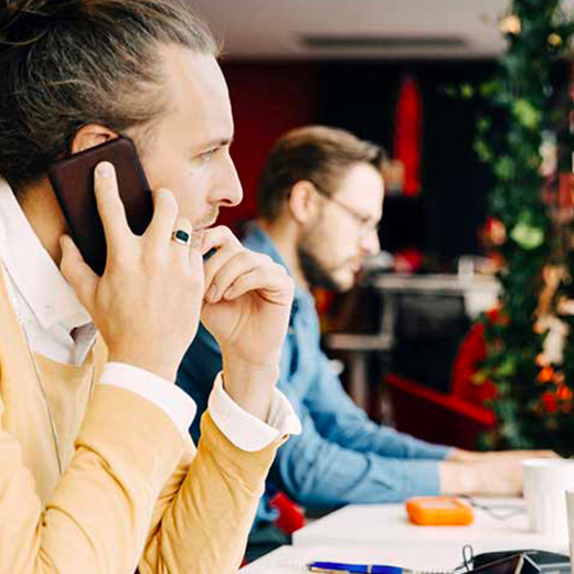 découvrez maif auto pro, l'assurance auto dédiée aux professionnels. profitez d'une couverture complète adaptée à vos besoins, avec un service client à votre écoute et des garanties personnalisées pour protéger votre véhicule et votre activité.