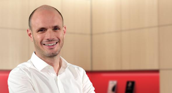 découvrez le service client de société générale pro, dédié aux professionnels pour répondre à toutes vos questions, résoudre vos problèmes et vous accompagner dans vos démarches bancaires. profitez d'un soutien expert et personnalisé pour optimiser la gestion de votre entreprise.