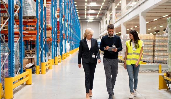 découvrez notre assurance pour les entrepôts dédiée aux particuliers, offrant une protection complète pour vos biens. protégez vos effets personnels contre les risques tels que le vol et les dommages avec notre solution adaptée à vos besoins.