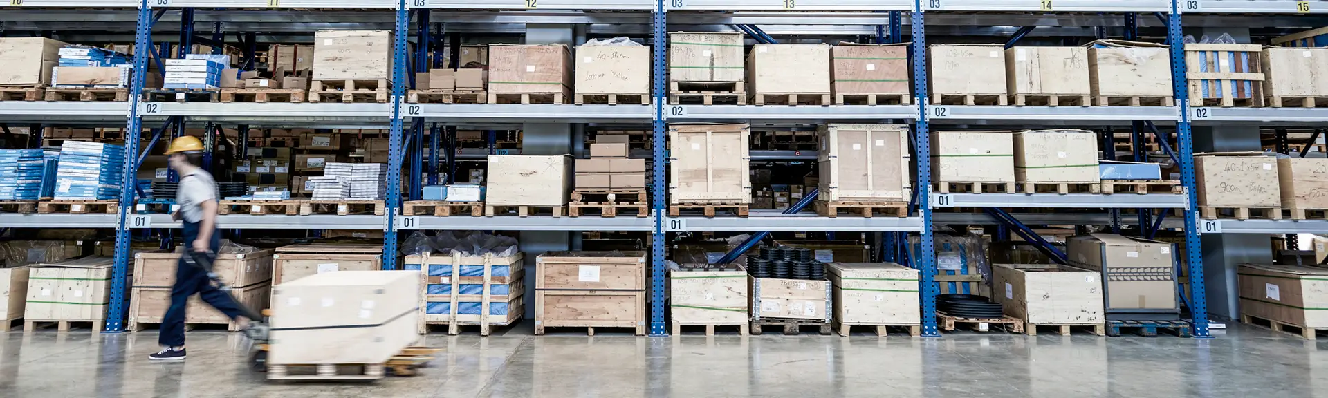 protégez votre investissement avec notre assurance entrepôt complète. bénéficiez d'une couverture adaptée aux besoins spécifiques de votre entreprise, garantissant la sécurité de vos biens et marchandises contre les risques divers. découvrez des solutions flexibles et des conseils d'experts pour assurer un entrepôt serein.