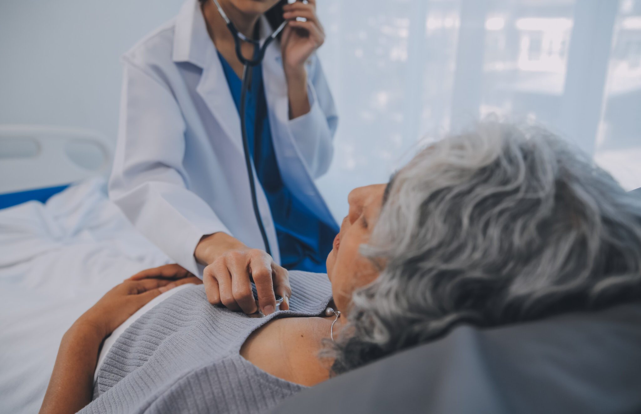 découvrez l'importance de l'assurance pour les médecins, un outil essentiel pour sécuriser leur pratique, protéger leurs actifs et garantir un accès à des soins de qualité pour leurs patients.